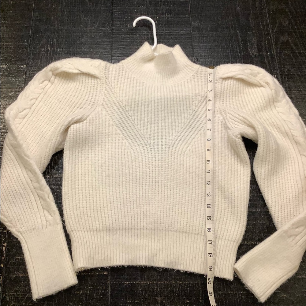 Express Cream TurtleNeck Sweater - Picture 5 of 6